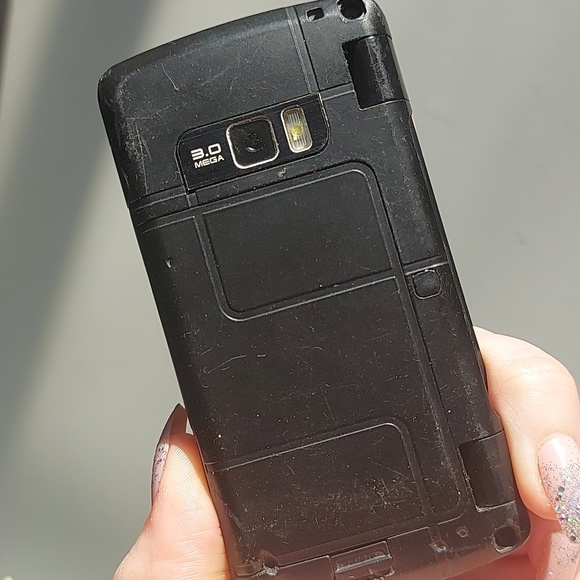 LG VX9200 Cell Phone - Picture 5 of 5